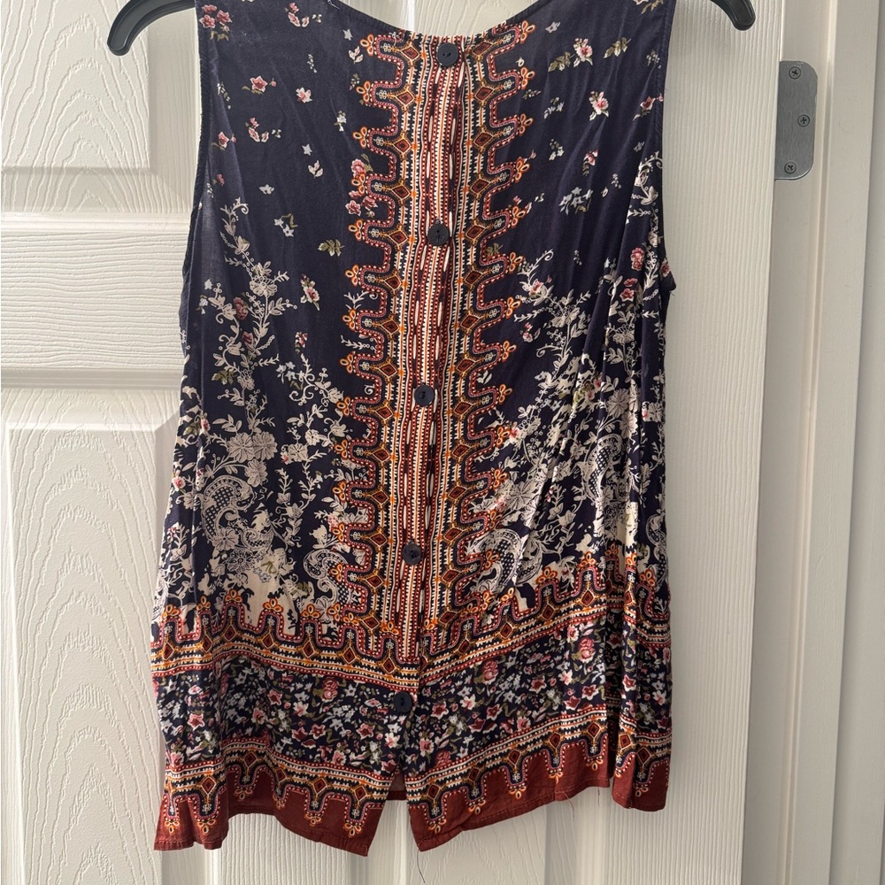 Floral Sleeveless Top - Picture 4 of 5